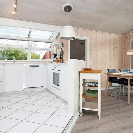 6 Person Holiday Home In Bjert Binderup Strand Esterno foto
